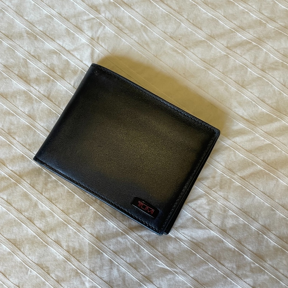 Tumi Wallet